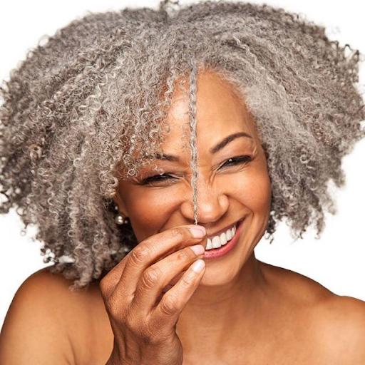 Simple Tips For Women With Dry, Thin Or Lifeless Gray Hair